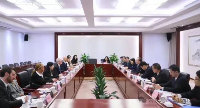 屏幕截图_19-10-2025_224256_mp.weixin.qq.com.jpeg